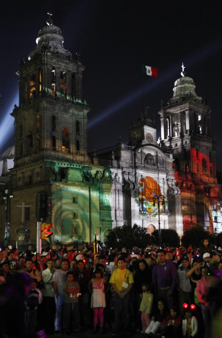 Image: Mexican flag is projected on the Metropolitan Cathedral