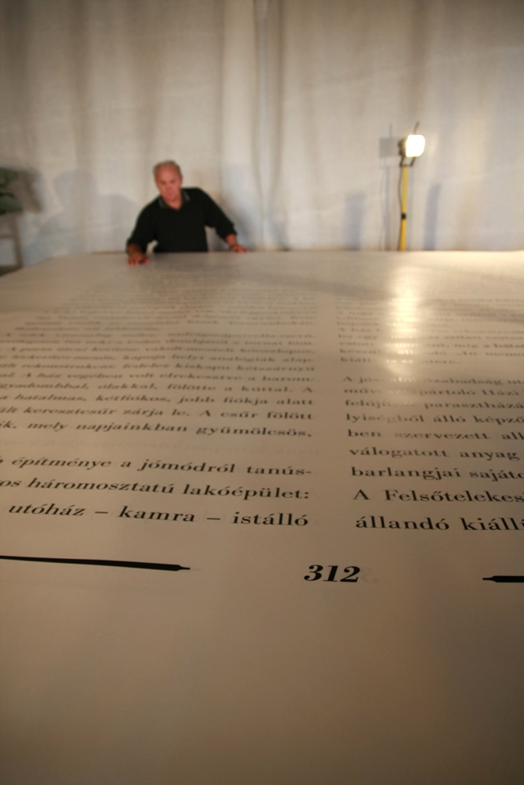 The largest book measures 4.18 m x 3.77 m (13.71 x 12.36 ft), weighs 1,420 kg (3,130 lb 9 oz) and consists of 346 pages.