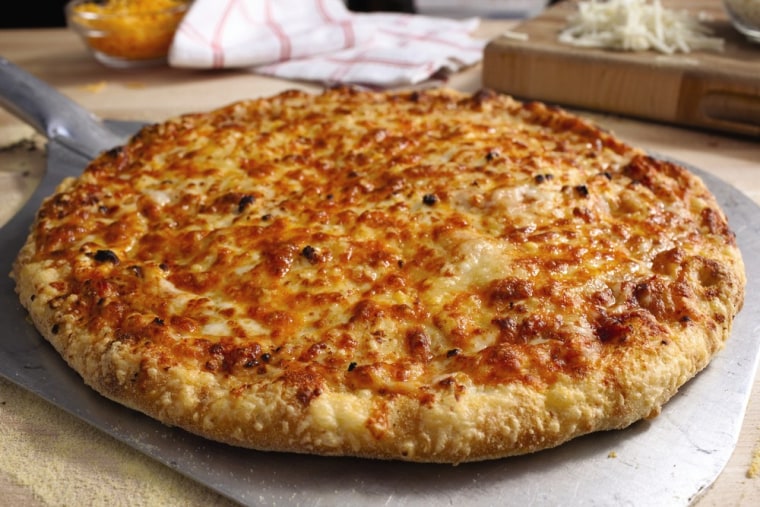 Image: Domino's Wisconsin 6 Cheese pizza