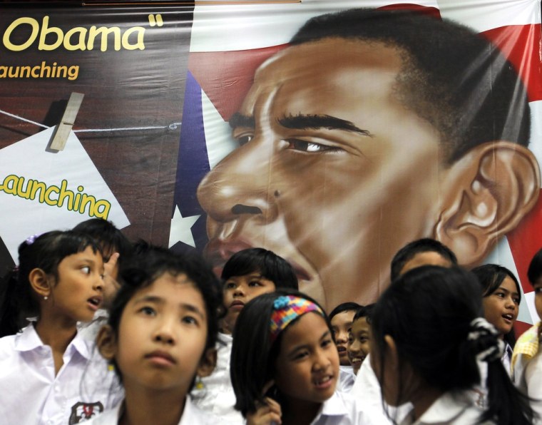Image: Students from Asisi Catholic school, the former elementary school of U.S. President Barack Obama, attend a writing coaching session themed \"Messages to President Obama\" by Indonesian writer Damien Dematra, in Jakarta