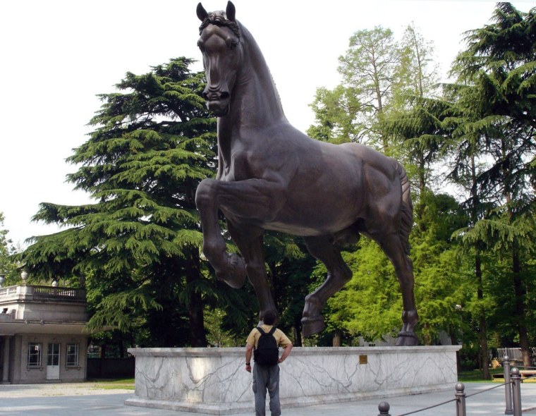 Image: Replica of da Vinci's horse statue