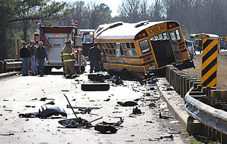 Image: School bus crash