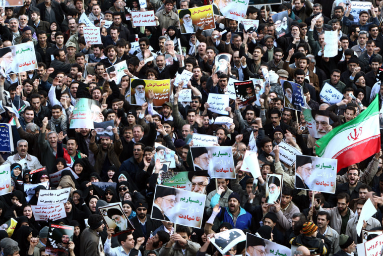 Image: Iranian government supporters demonstrate