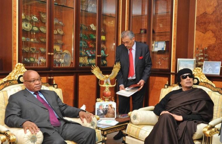 Image: Libya South African President Jacob Zuma meetings Libyan leader Colonel Muammar Gaddafi