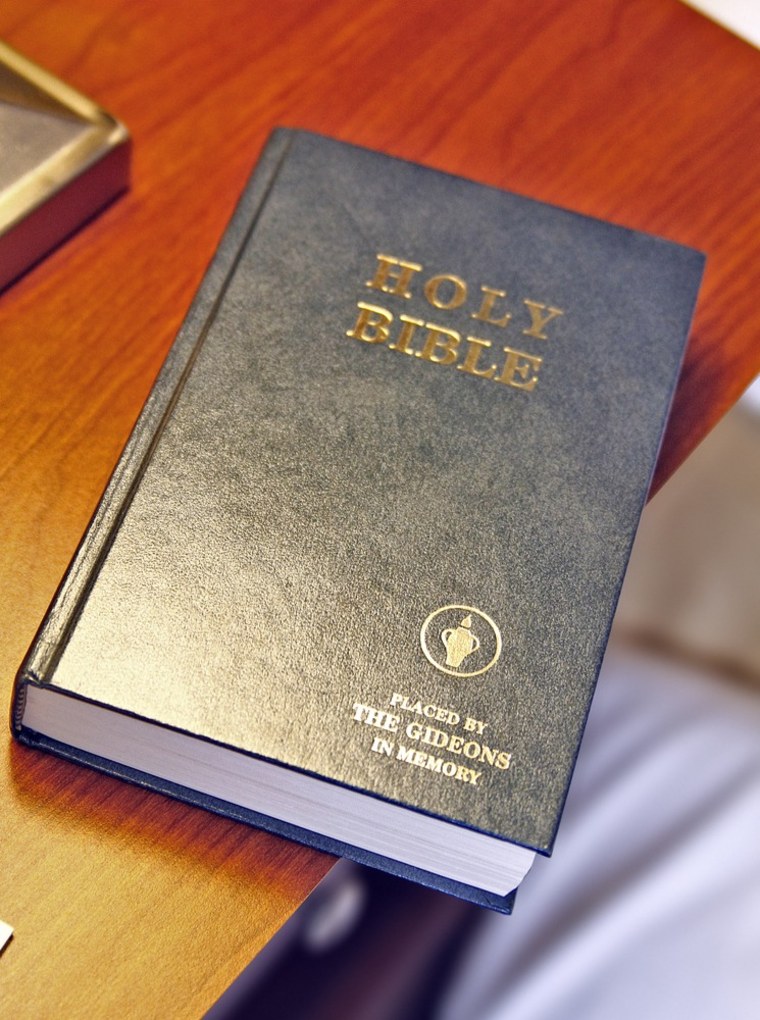 Gideons Spread The Word One Bible One Room At A Time