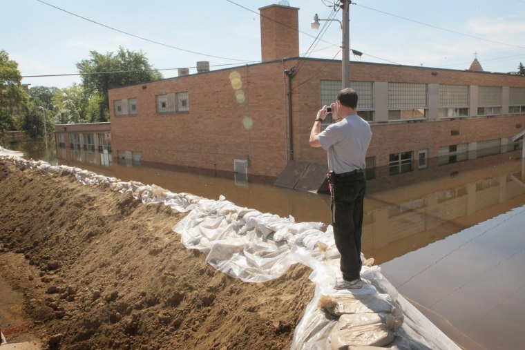 Image: 12,000 Residents Evacuated As Minot Braces For Historic Floods