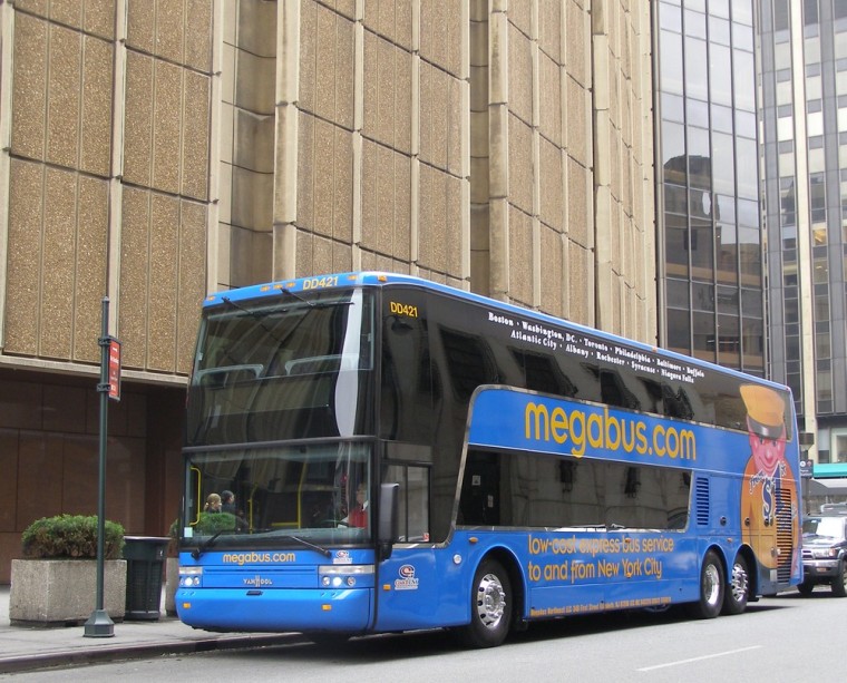 6 best budget bus companies in the U.S.