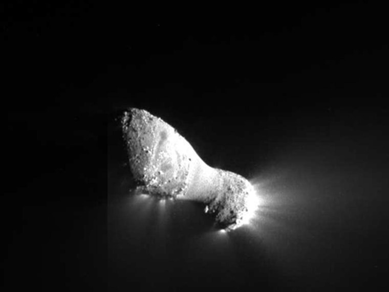 A stunning close-up photo of Comet Hartley 2 from the November 2010 flyby performed by NASA's Deep Impact spacecraft.