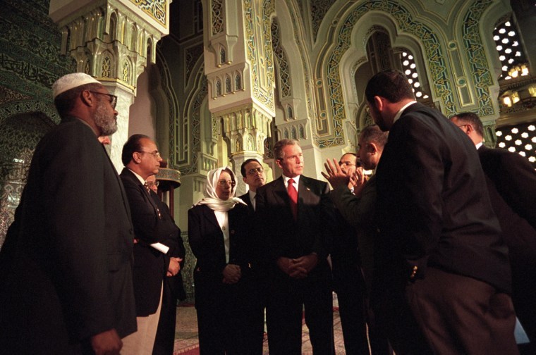 Image: President George Bush meets with Muslim leaders