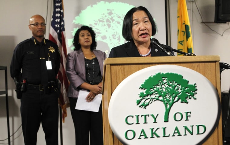 Image: Oakland Mayor Quan speaks during a news conference about the eviction of the Occupy Oakland campsite in Frank Ogawa Plaza