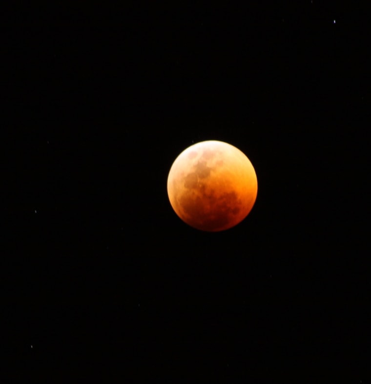 Skywatcher Derek Keats of Johannesburg, South Africa snapped this photo of the total lunar eclipse of June 15 with a Canon EOS 50D camera.