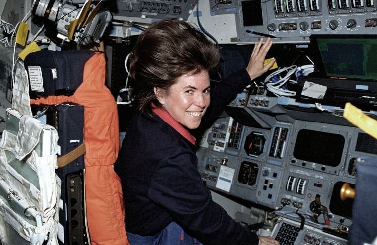 Image: Astronaut Janice Voss