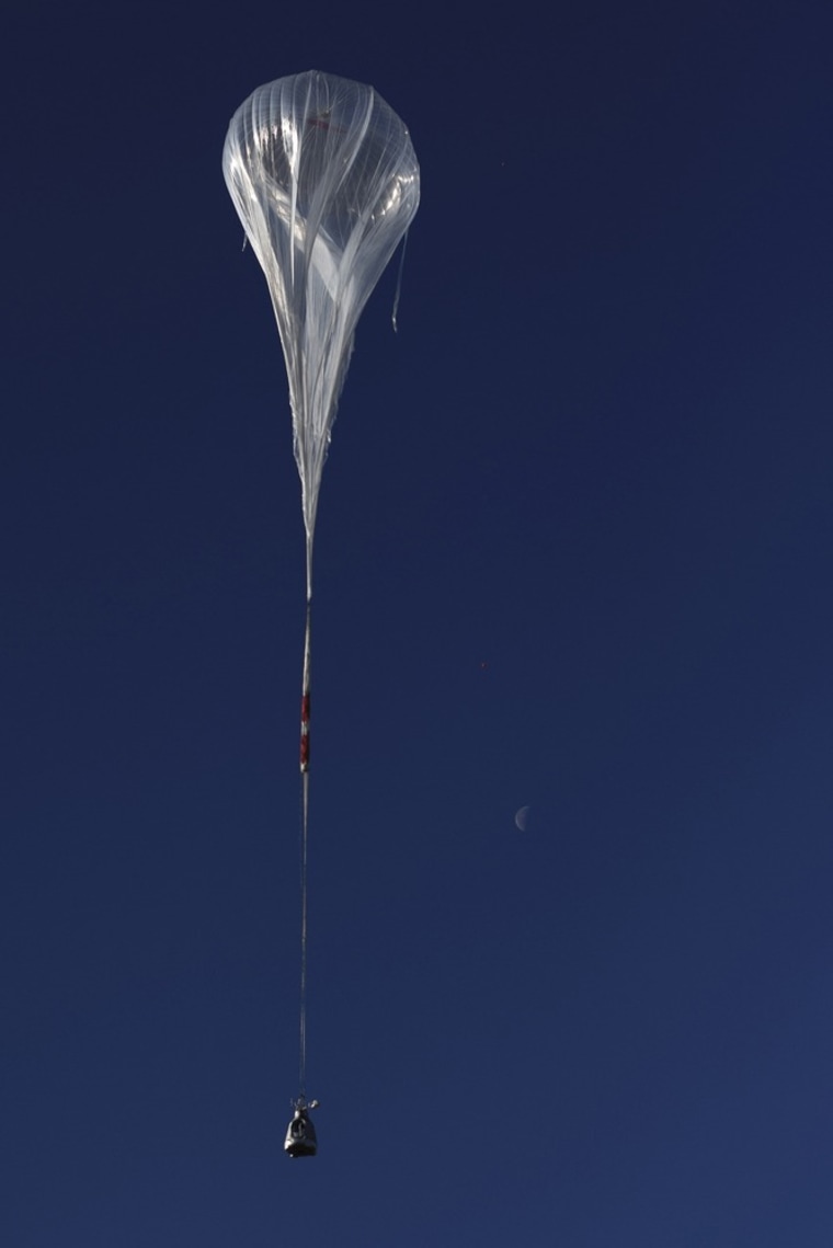 Image: The balloon - Manned Flight One