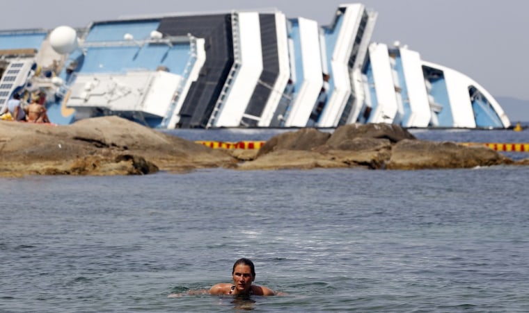 Image: Costa Concordia wreckage
