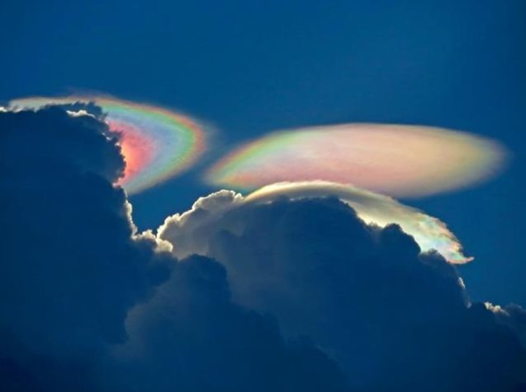 Image: \"Fire rainbow,\" or iridescent cloud