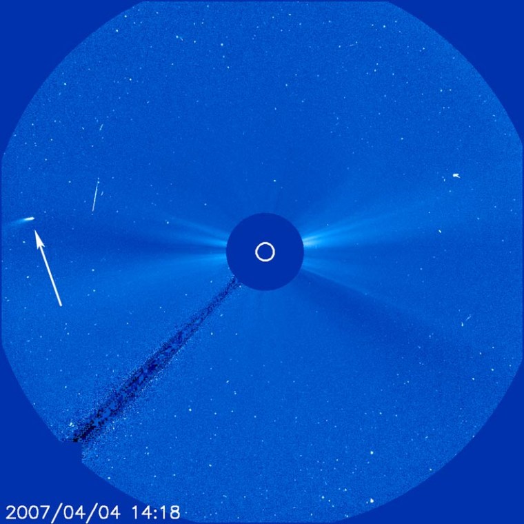 This view of comet Machholz was recorded by the SOHO space telescope in 2007. Comet Machholz was discovered in 1986 by amateur astronomer and comet-hunter Donald Machholz. It orbits the sun in just over five years.
