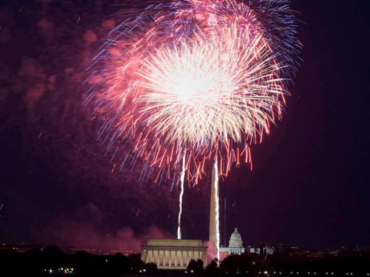 Image: The Nation's Capitol Celebrates the Fourth of July with a fireworks display