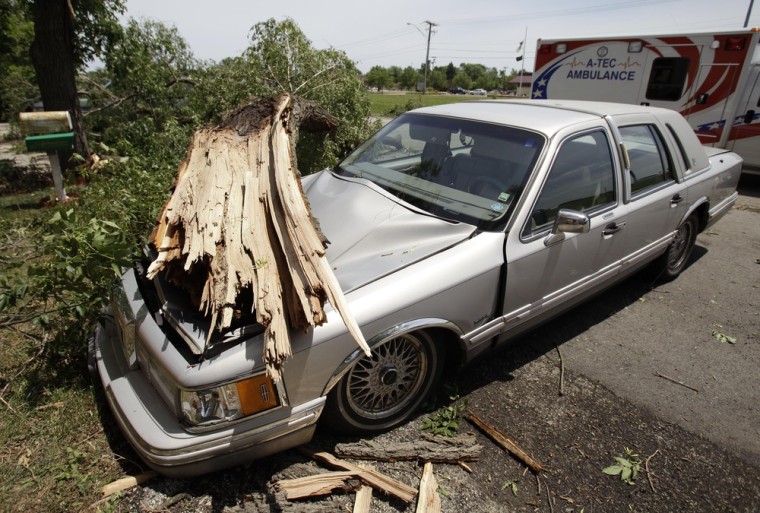 Image: Weather damage in Waukegan, Ill.