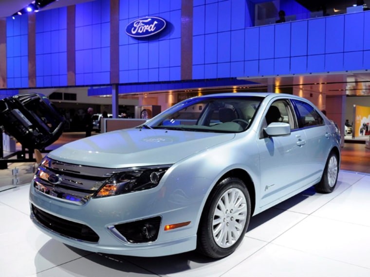 Ford Fusion Hybrid named 2010 car of year