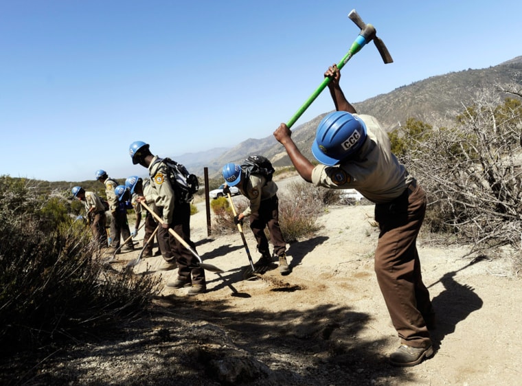 Image: California Conservation Corps clears hiking trails