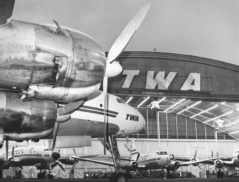 Image: TWA hangar, Midway Airport