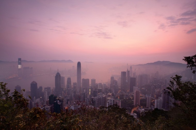 Image: A blanket of haze hangs over the Hong Ko
