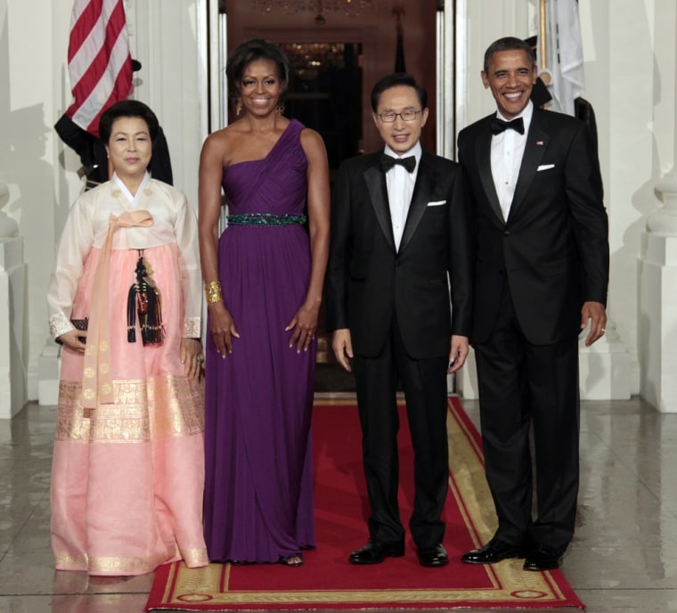 Image: Barack Obama, Michelle Obama, Lee Myung-bak, Kim Yoon-ok