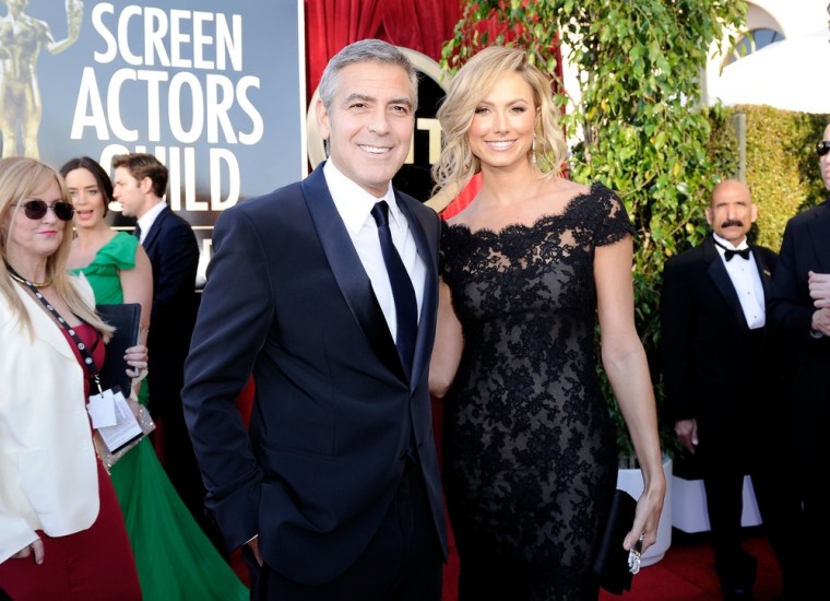 Image: 18th Annual Screen Actors Guild Awards - Red Carpet