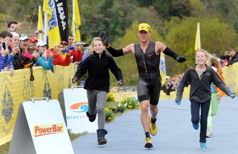 Image: Lance Armstrong, Isabella Armstrong, Grace Armstrong