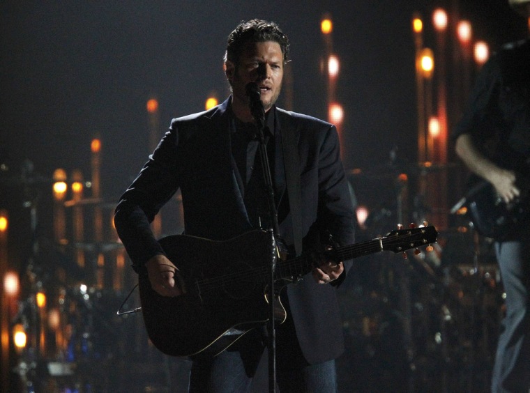 Image: Blake Shelton performs \"Mine Would Be You\" at the 47th Country Music Association Awards in Nashville, Tennessee