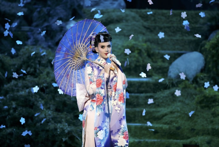Image: Katy Perry performs \"Unconditionally\" at the 41st American Music Awards in Los Angeles