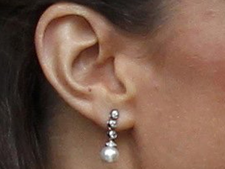 Good fake hot sale diamond earrings