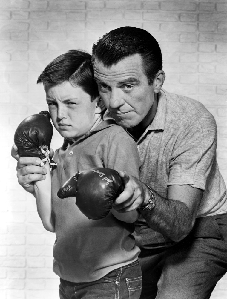 Image: LEAVE IT TO BEAVER, Jerry Mathers, Hugh Beaumont, 1957-1963, 1958 episode