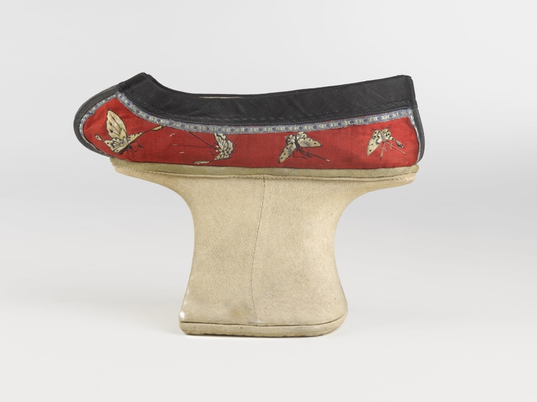 Chinese. Manchu Woman's Shoe, 19th century. Cotton, embroidered satin-weave silk. Brooklyn Museum, Brooklyn Museum Collection, 34.1060a, b. Brooklyn Museum photograph
