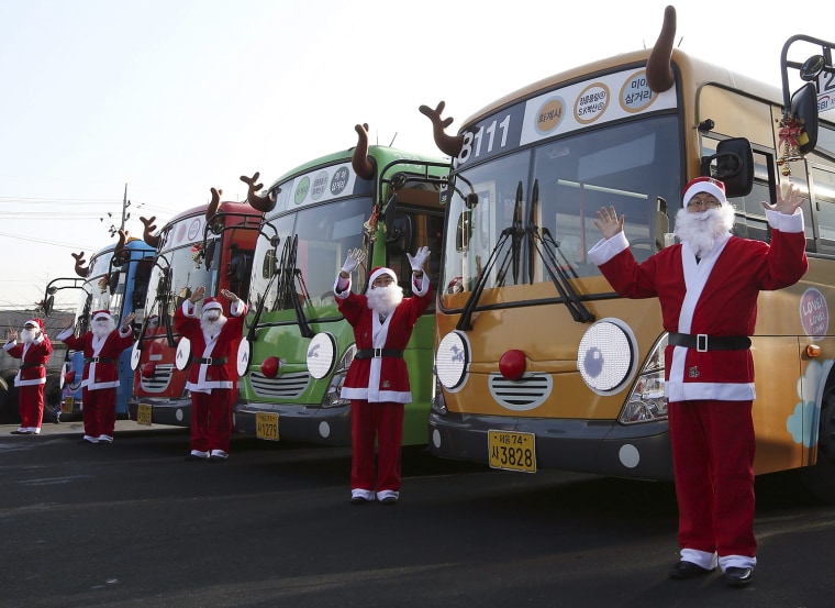 Image: Seoul city buses and their drivers in Christmas spirit