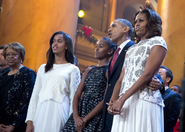 Image: Barack Obama, Michelle Obama, Sasha Obama, Malia Obama, Marian Robinson