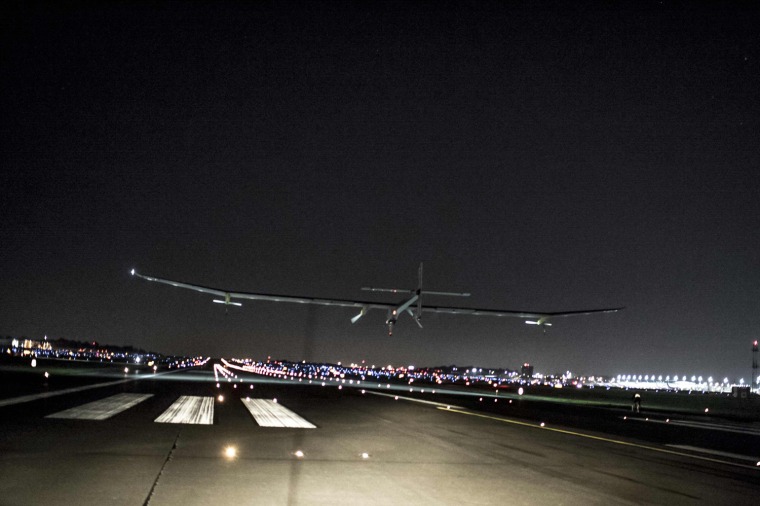 Image: Solar Impulse's HB-SIA prototype lands at Lambert-St. Louis International Airport in St. Louis