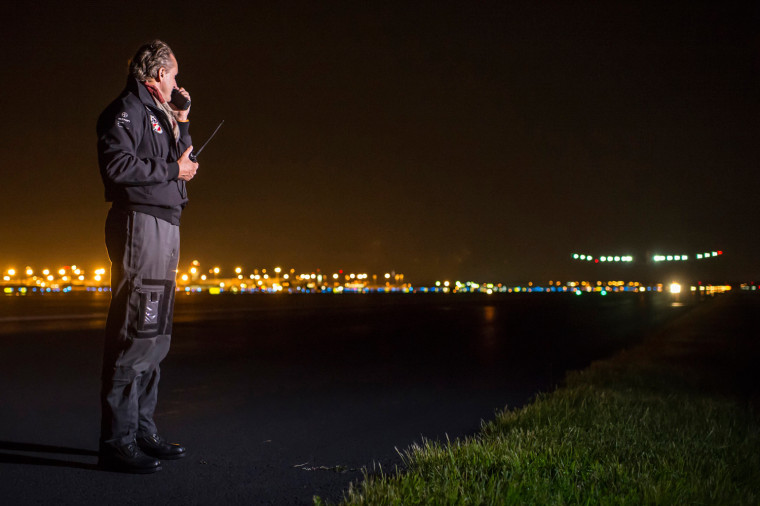 Image: Borschberg watches as Solar Impulse's HB-SIA prototype lands at Washington Dulles International Airport