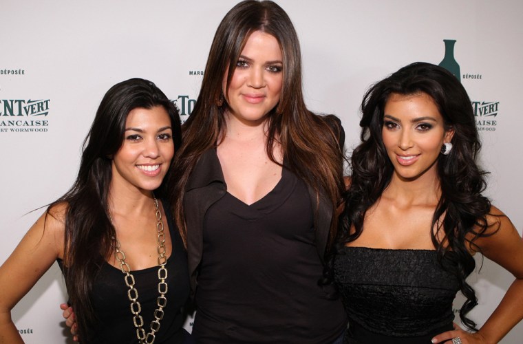 Image: Kourtney Kardashian, Khloe Kardashian, Kim Kardashian