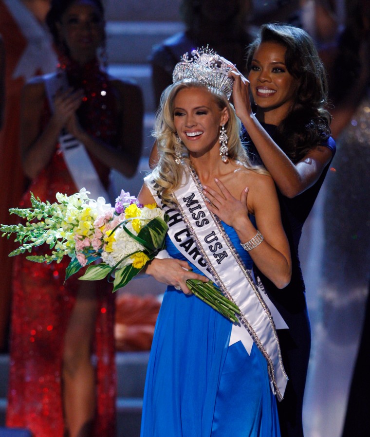 Miss North Carolina Dalton is crowned Miss USA 2009 by Miss USA 2008 Stewart in Las Vegas