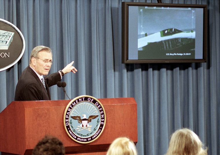 Image: US Defense Secretary Rumsfeld Press Conference