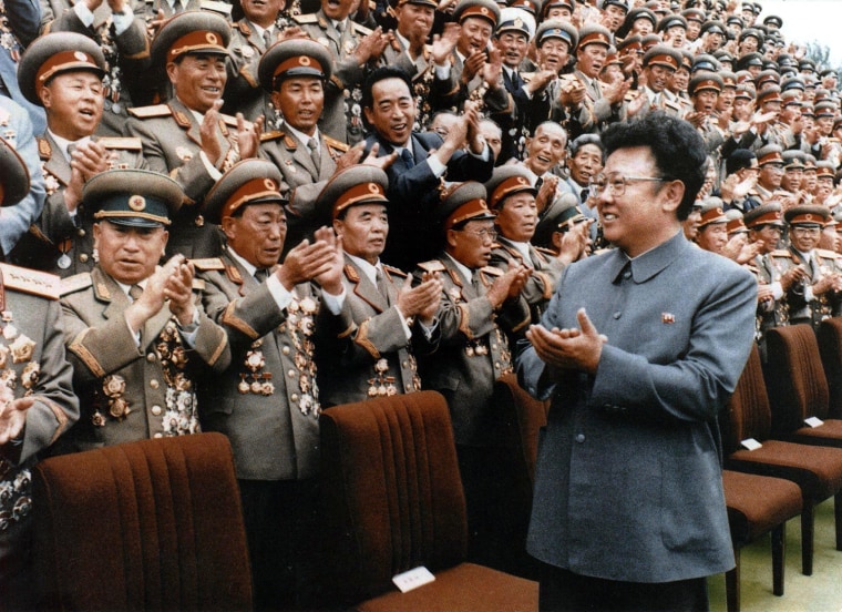 (FILES) North Korean leader Kim Jong-Il meets with Korean People's Army personnel in this September 1988 file photo. North Korea said 07 January 2003 that the United States had embarked on a strategy of using sanctions to isolate Pyongyang and this represented a declaration of war.   AFP PHOTO/KOREAN NEWS SERVICE