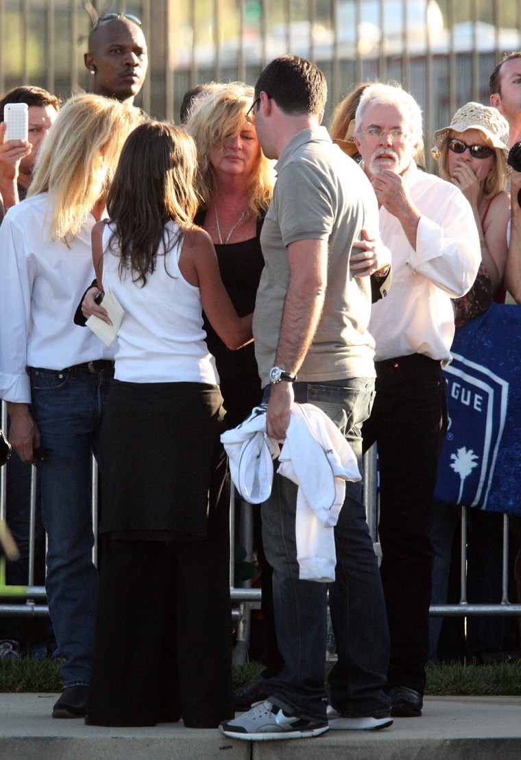 Image: Friends And Family Pay Last Respects To Michael Jackson