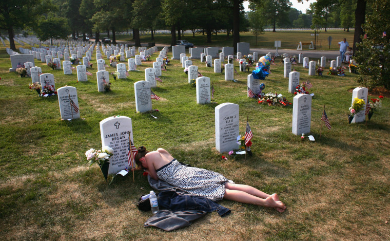War Dead Honored On Memorial Day Weekend