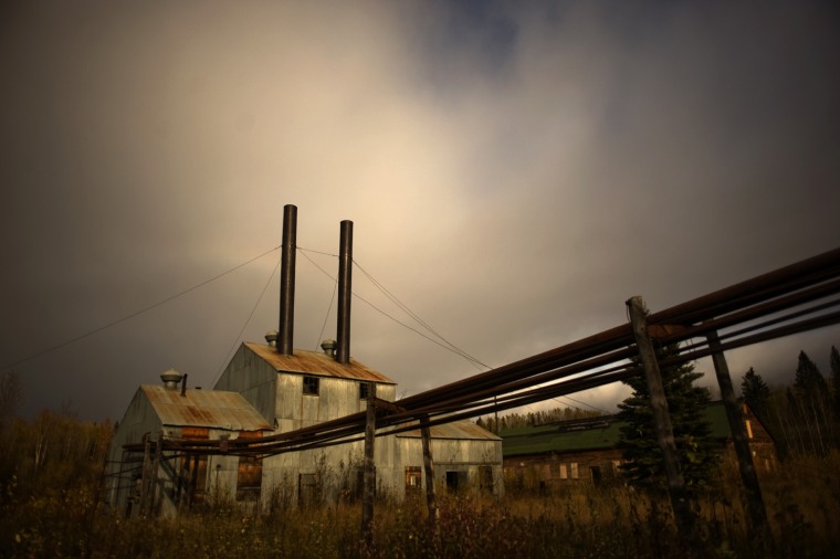 Boon from Canadian oil sands comes at price