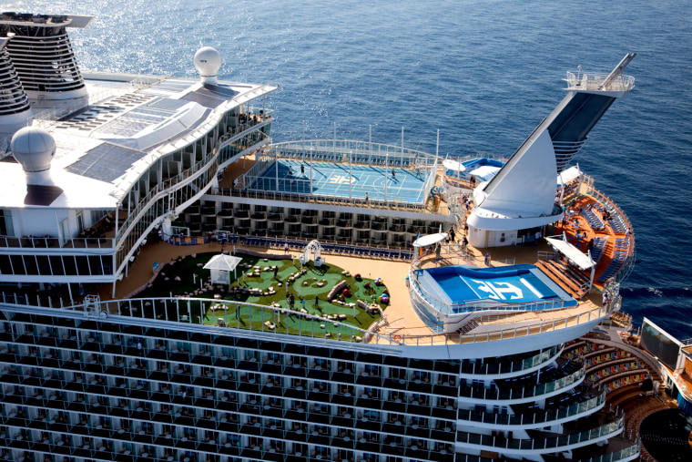 Image: Oasis of the Seas launch.