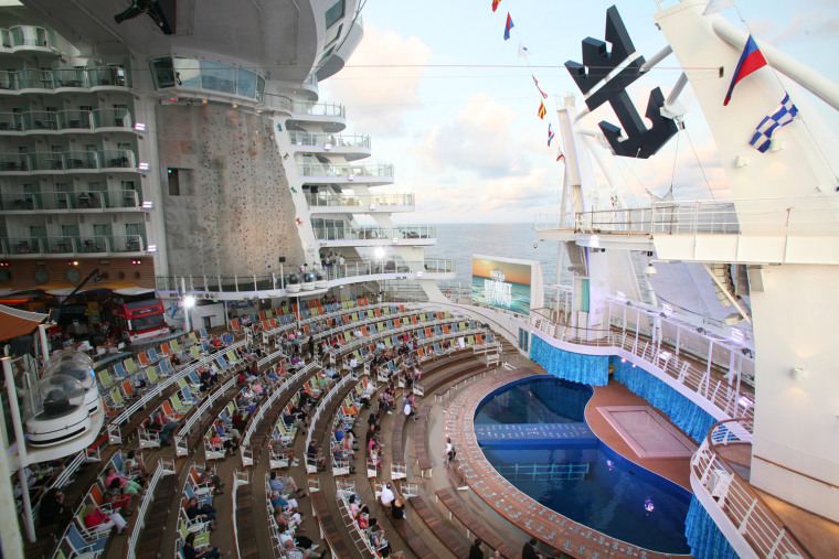 Image: Oasis of the Seas launch.