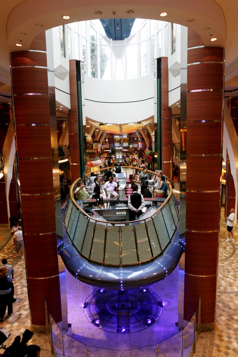 Image: Oasis of the Seas