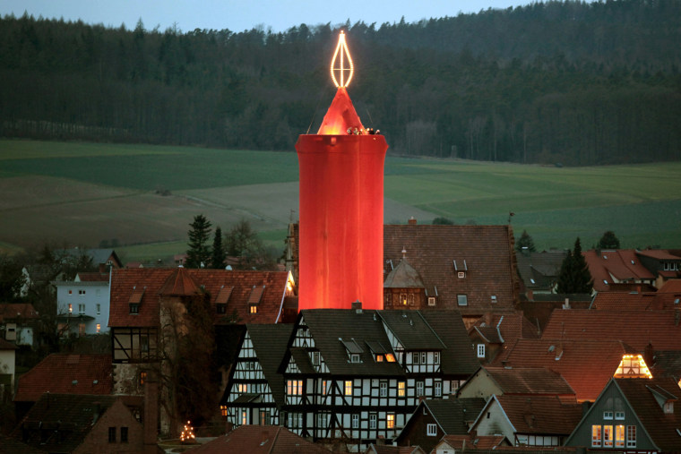 Image: World's largest candle