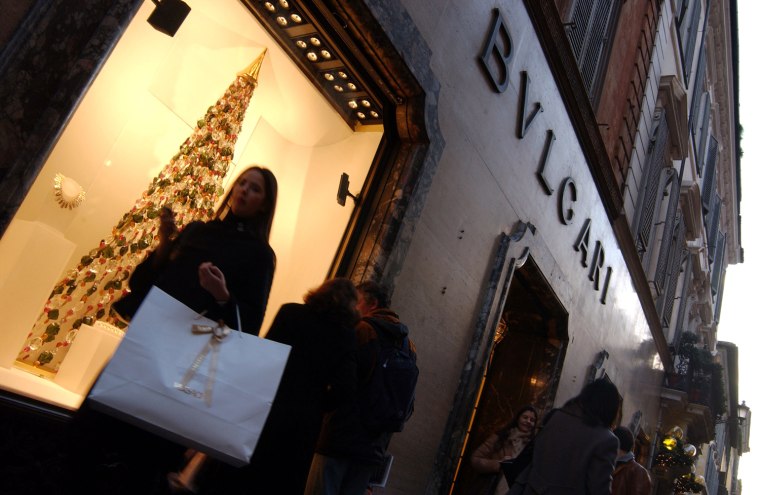 Image: Italians Browse Rome's Top Boutiques For Christmas Gifts